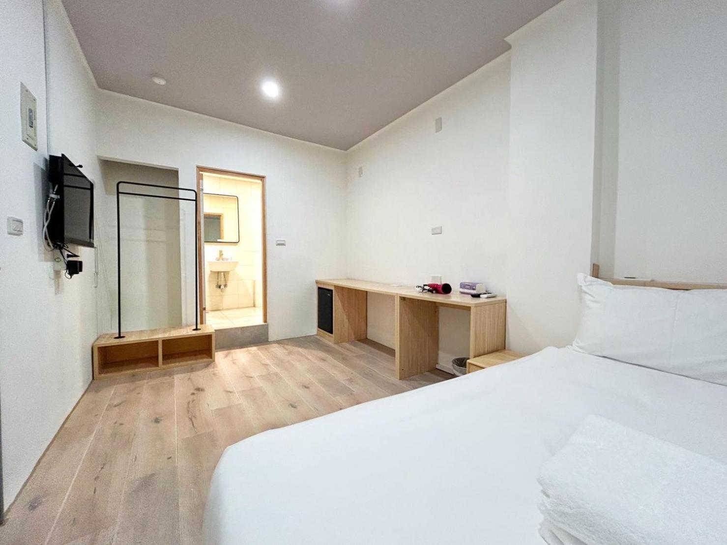 Yan Bin Hotel 타이난 외부 사진