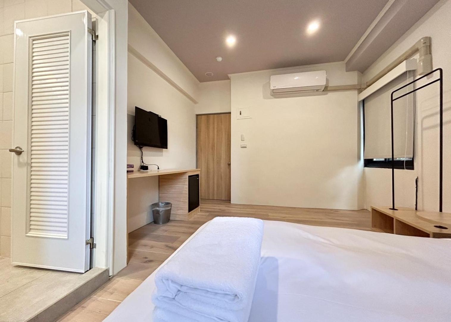 Yan Bin Hotel 타이난 외부 사진